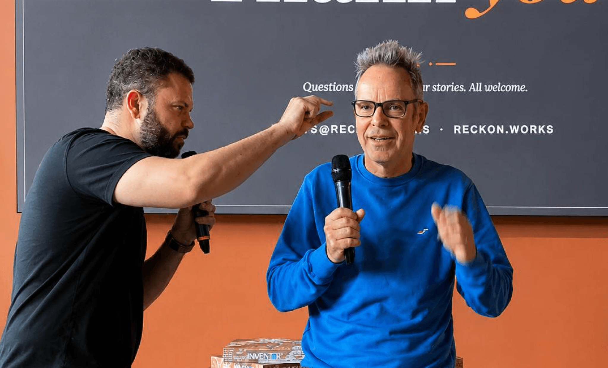 Rudie Verweij and Bert-Jan Woertman playing with the teleprompter glasses